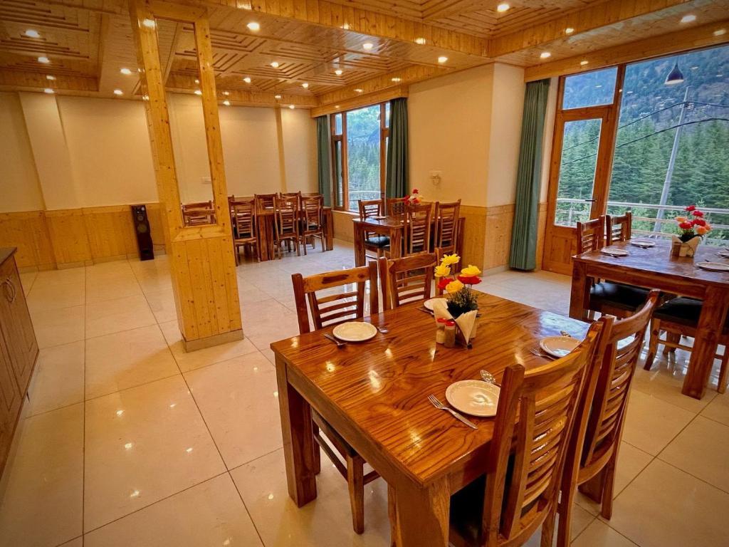 Afbeelding uit fotogalerij van Hidden Heaven Old Manali by velvet loft in Manāli