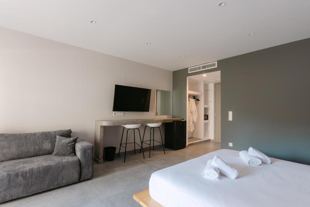 11 Reasons Why Metaxourgeio - Resim 4