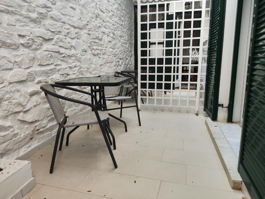 Balkón nebo terasa v ubytování Niki Rooms