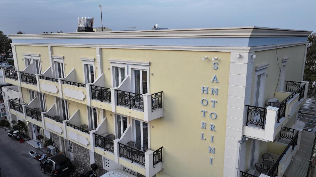 Het gebouw waarin het hotel zich bevindt
