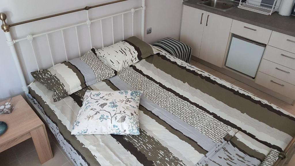 Konstantinos Apartments - Resim 32