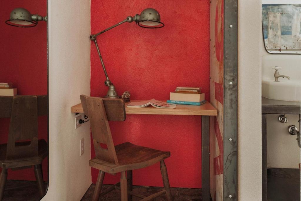 Fotografie z fotogalerie ubytování Retreat Suite at Iconic Property v destinaci Marfa