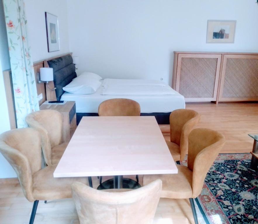 Postel nebo postele na pokoji v ubytování Gut Drasing