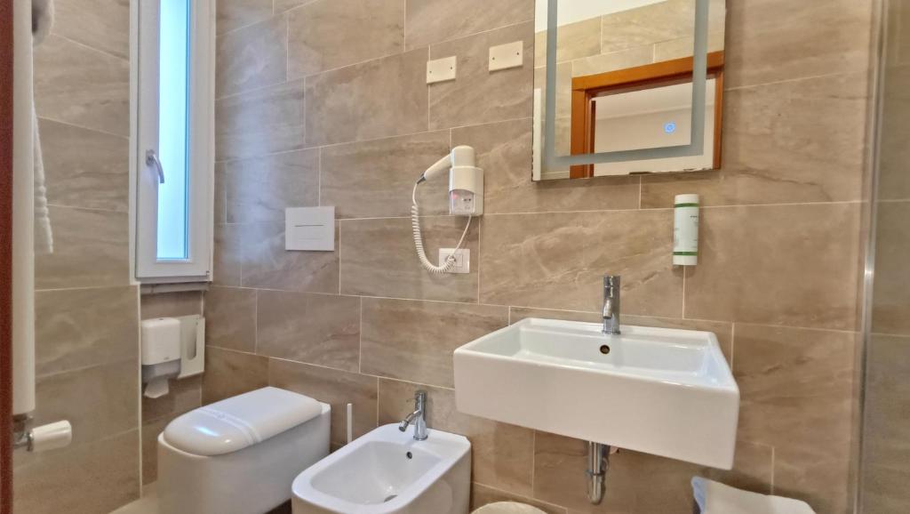 A bathroom at Valmarina