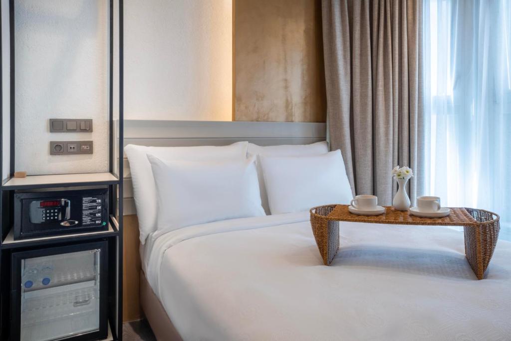 Smart and Simple Hotel Karakoy - 10