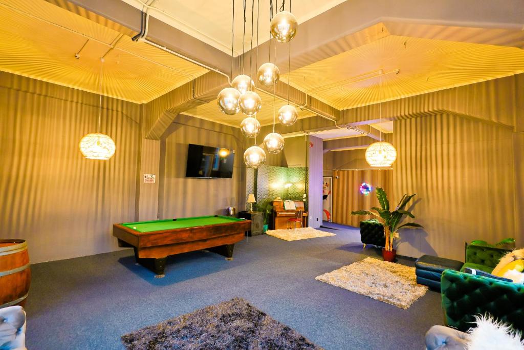 Crashpalace Napier - Resim 14