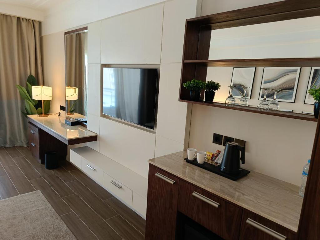 Serenity Sky Arc Resort - Sahl Hasheesh - 3