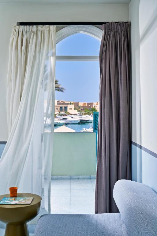 Turtle's Inn Hotel - 16