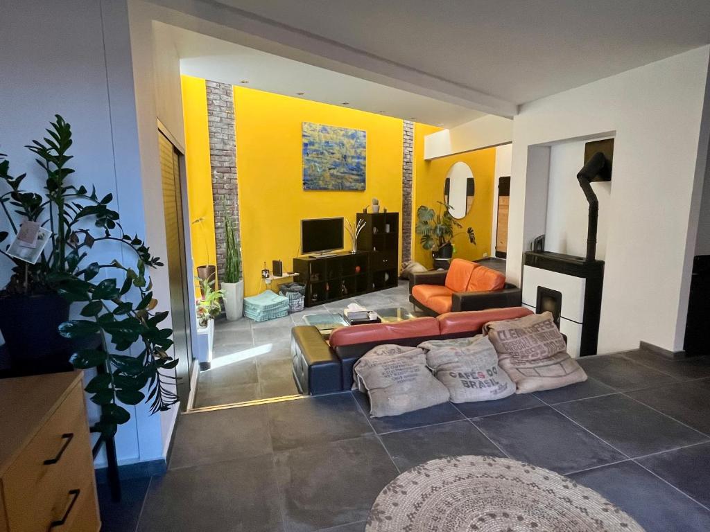 Posedenie v ubytovaní Loft atypique 192m2, terrasse, aux portes de Lille