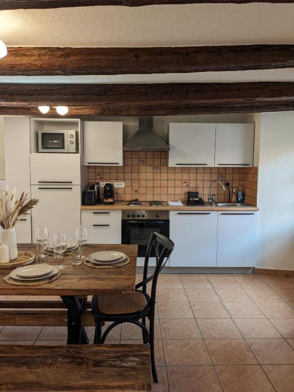 La Maison des Potiers avec Terrasse et Parking – photo 8