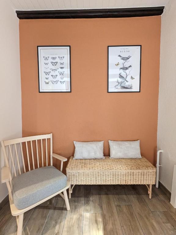 La Maison des Potiers avec Terrasse et Parking – photo 14