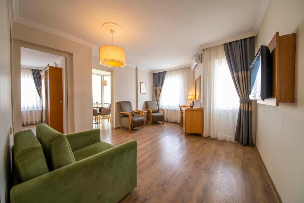 Posezení v ubytování Çanak Hotel