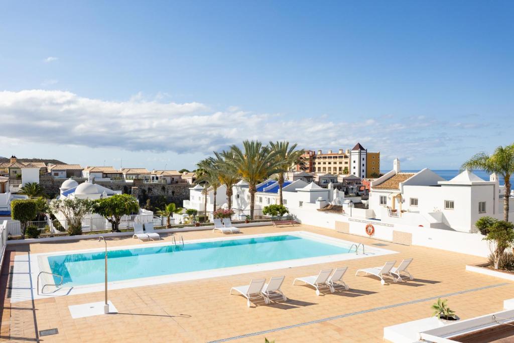 Bazén v ubytování Rooftop Playa Paraiso FREE WIFI nebo v jeho okolí