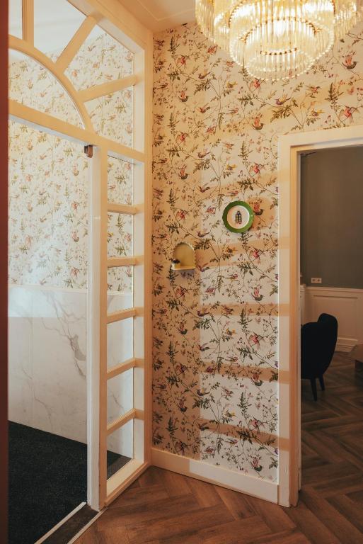 Hotel Asterisk, a family run hotel - Resim 12