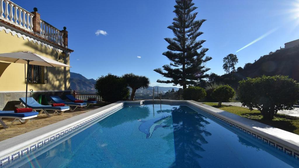 Basen w obiekcie Villa Nerja Views - by Casitas Select lub w pobliżu