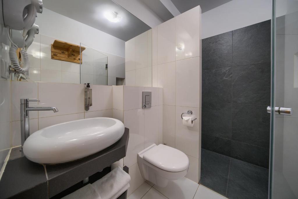 Kúpeľňa v ubytovaní Butorowy Dwór
