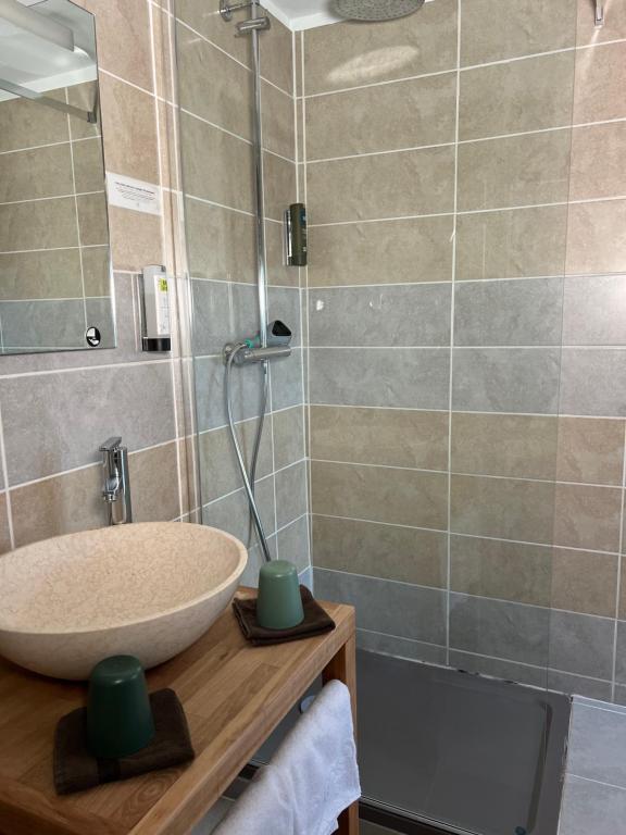 Koupelna v ubytování LOGIS HOTEL - Auberge de l'Hélix