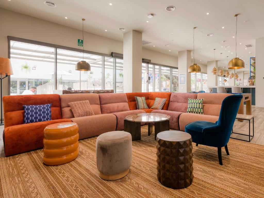 Livensa Living Studios Valencia Marina Real Hotel-Apartamento - Resim 2