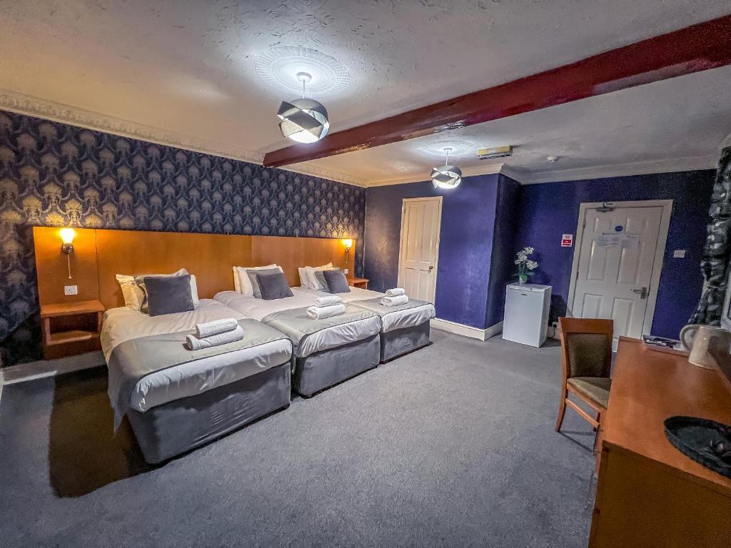 Quayside Hotel & Bar - Camera Tripla Superiore