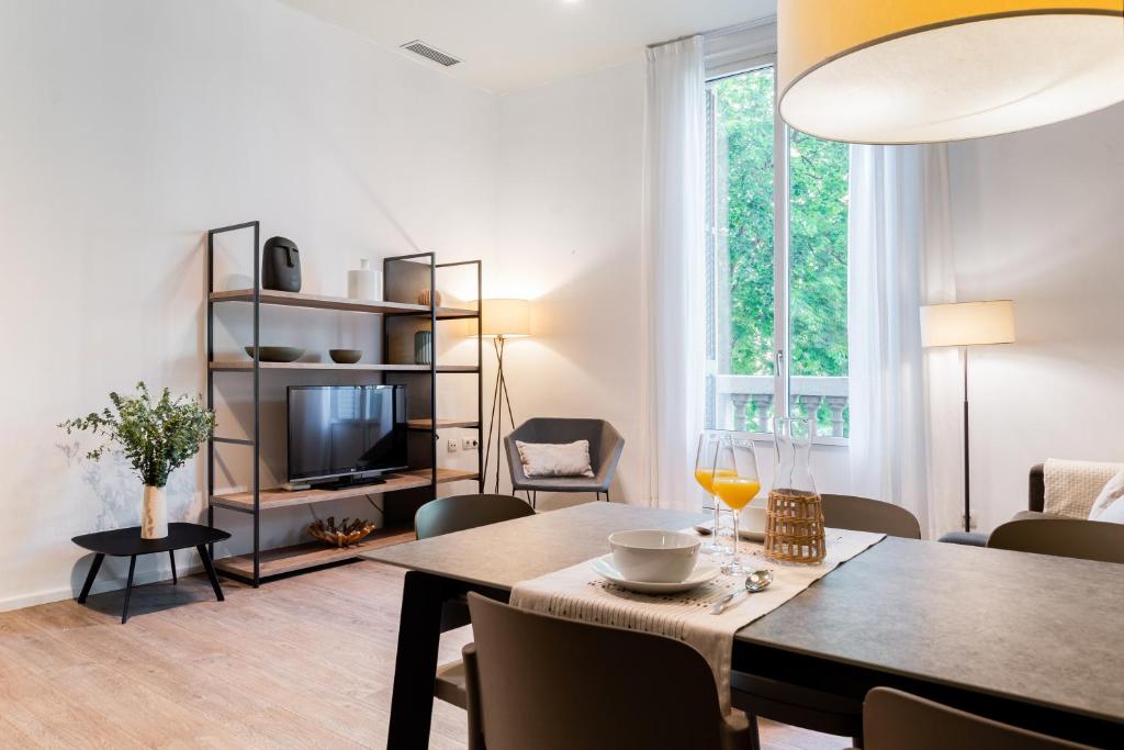 Aspasios Rambla Catalunya Apartments - 1