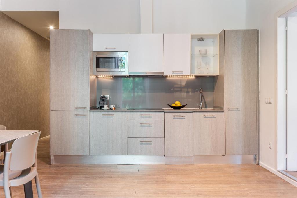 Aspasios Rambla Catalunya Apartments - 3