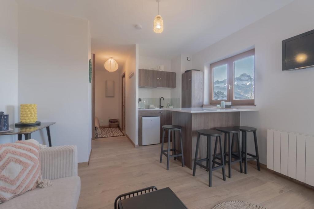 Kuchyň nebo kuchyňský kout v ubytování Appartement La Biche