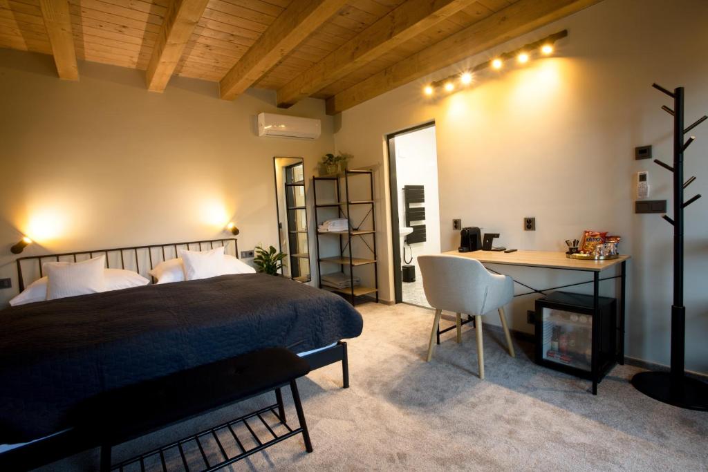 Postel nebo postele na pokoji v ubytování Apart Hotel Jablonec
