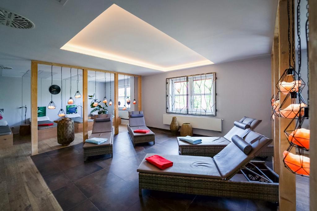Posezení v ubytování Bernstein Acamed Resort