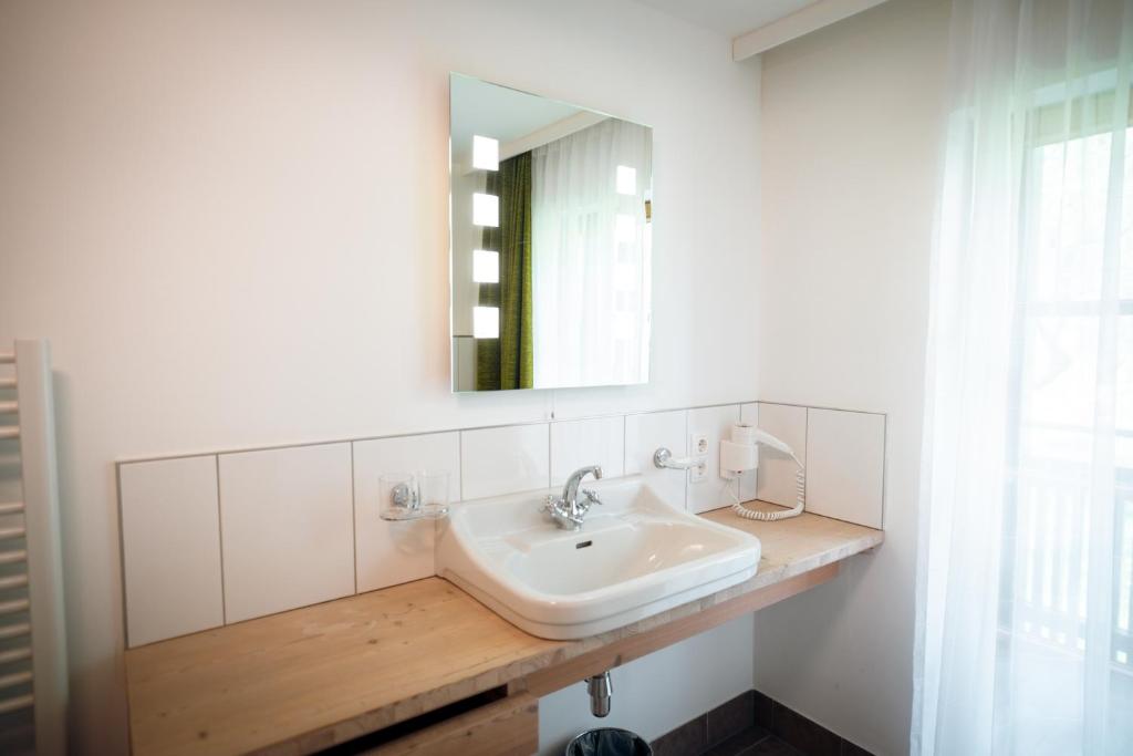 Koupelna v ubytování Landhaus Schösser-Brandler