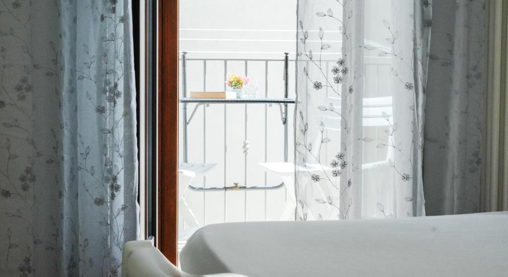 Uria Rooms & Suite B&B - 2