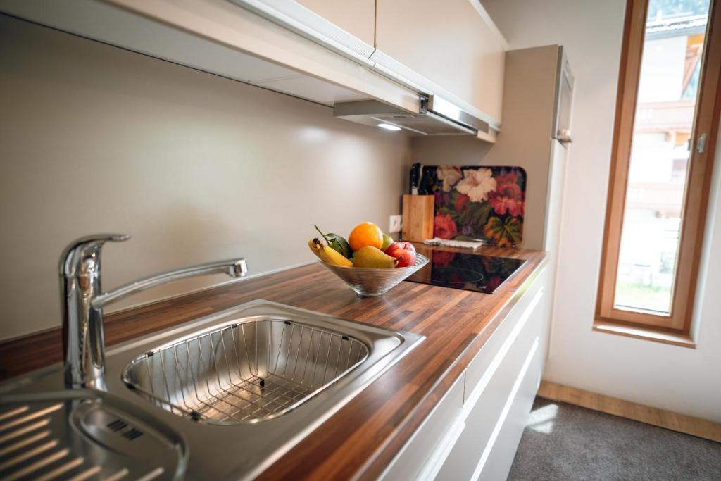 Kuchyň nebo kuchyňský kout v ubytování Landhaus Schösser-Brandler