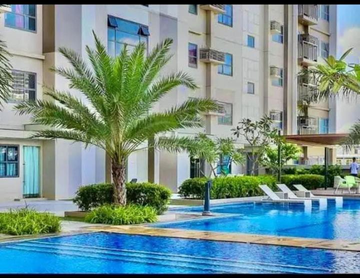 Swimmingpoolen hos eller tæt på horizons 101 tower 2