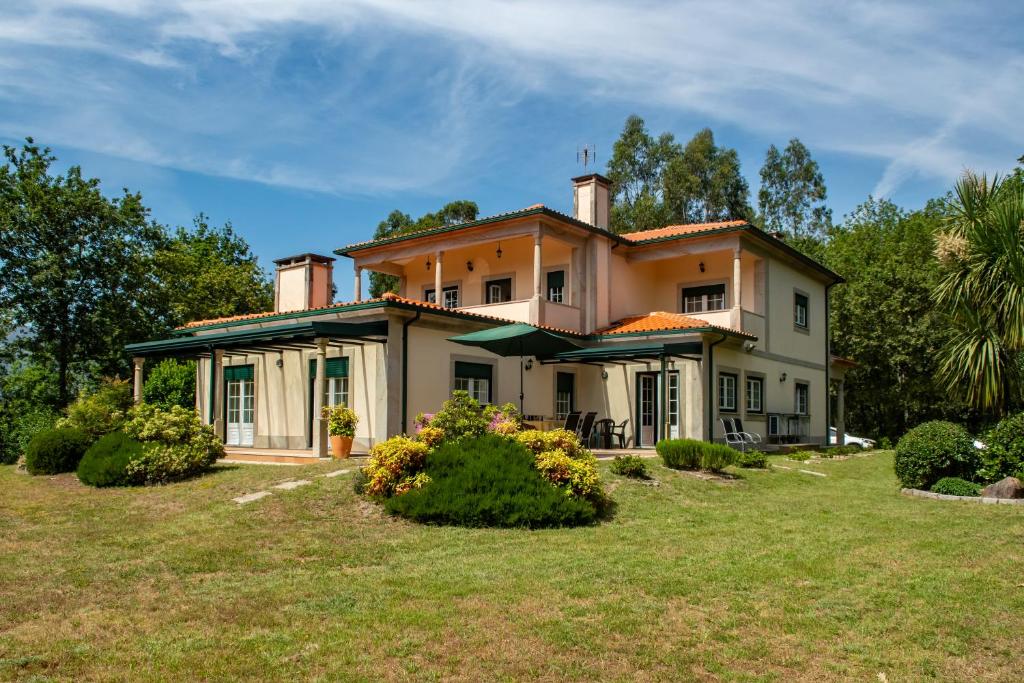 En have udenfor River View House