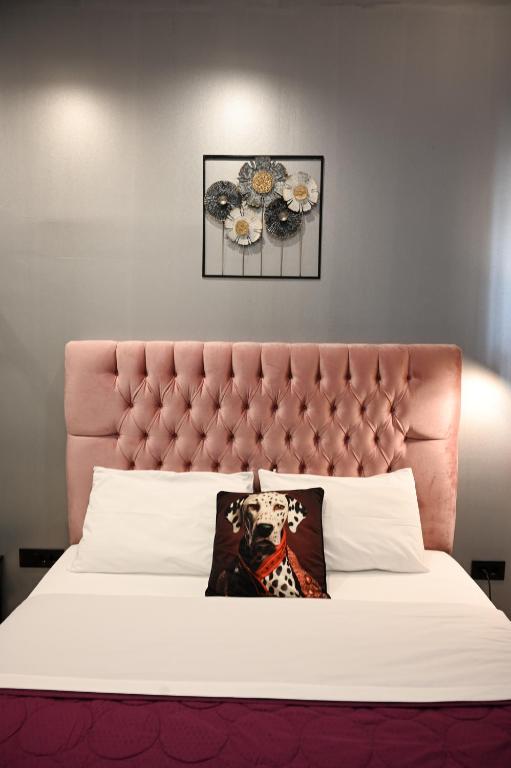Aphrodite Suite Klathmonos by Zeus Suites