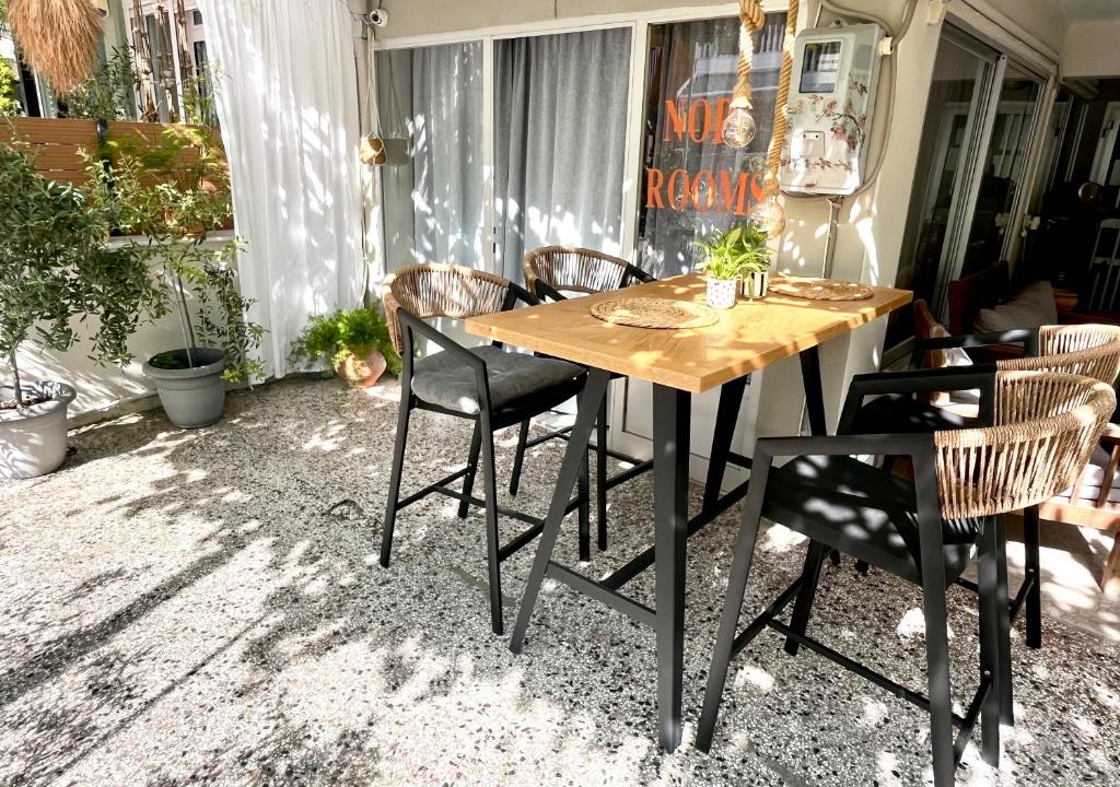 Fotografie z fotogalerie ubytování Nopi Rooms v destinaci Olympiakí Aktí