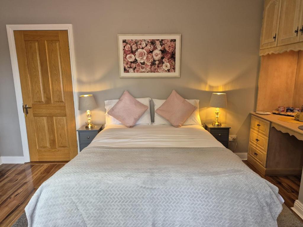 Postel nebo postele na pokoji v ubytování The Yoke B&B and Self-Catering Accommodation Laois
