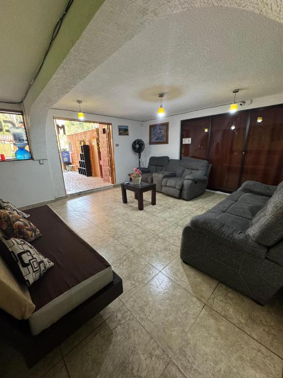 Posezení v ubytování Casita del Árbol