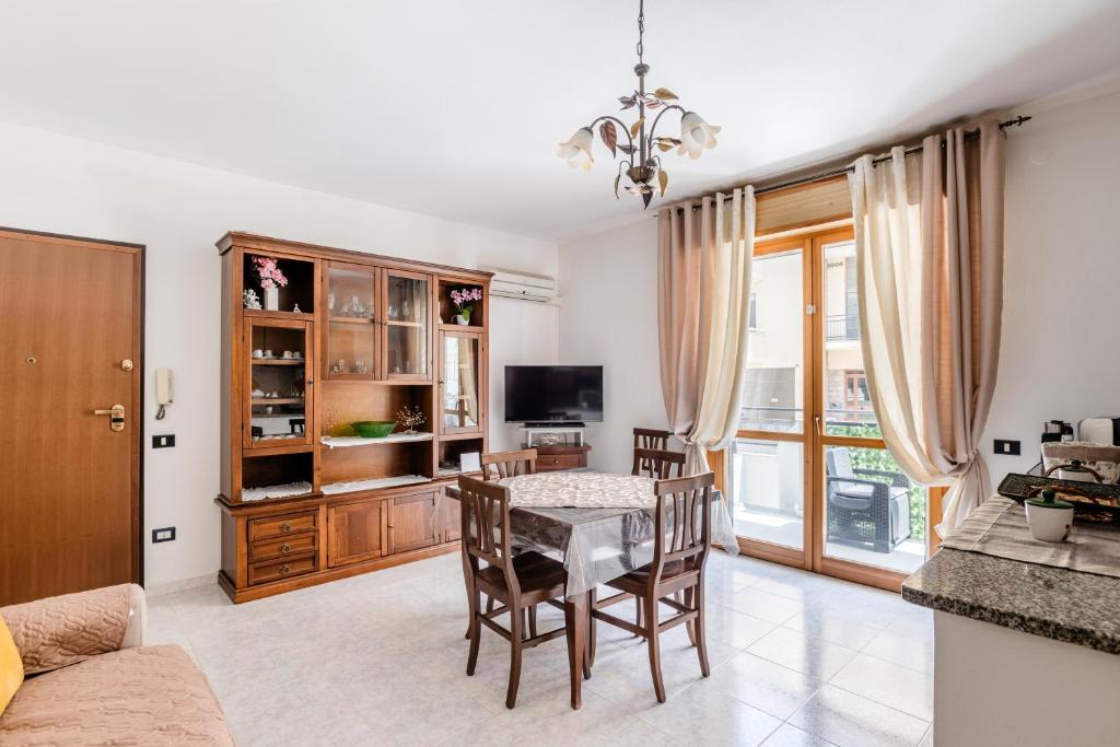 Una televisión o centro de entretenimiento en Casa Mariangela