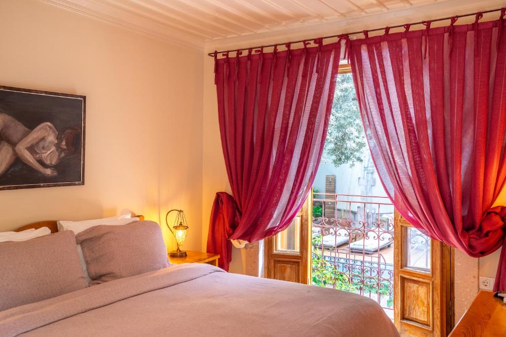 Postel nebo postele na pokoji v ubytování Jade Residence