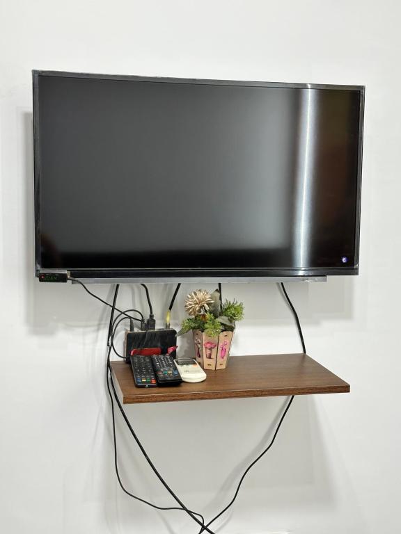 TV a/nebo společenská místnost v ubytování Abo Stait - Pyramid View Homestay