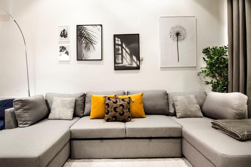 A seating area at Apartment Fresa, 3