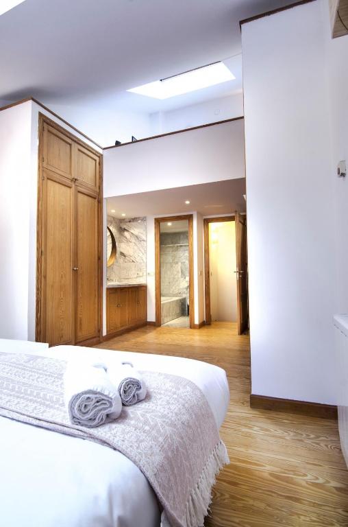 A bed or beds in a room at Apartment Fresa, 3
