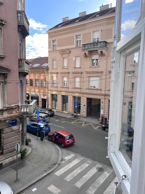 Central Dainty - Boutique Designer Apartment in Zagreb City Centre - 14