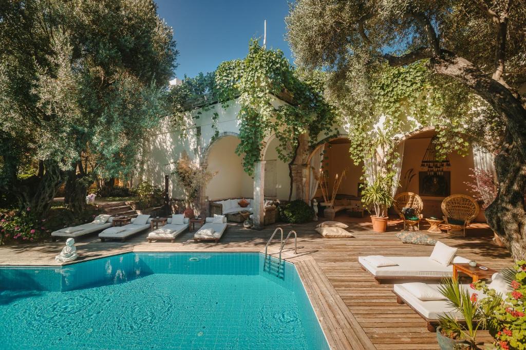 Bazén v ubytování Jade Residence nebo v jeho okolí