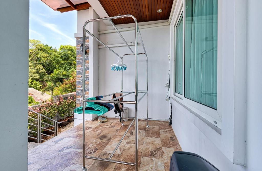 Balkón nebo terasa v ubytování Surisa Seaview Pool Villas
