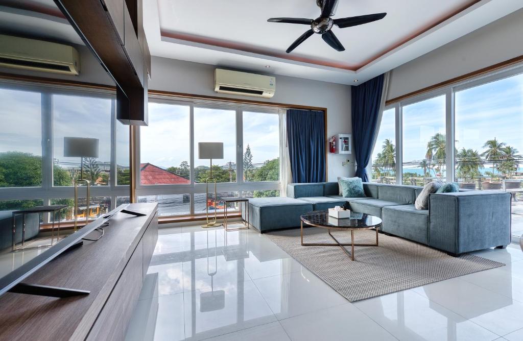 Posezení v ubytování Surisa Seaview Pool Villas