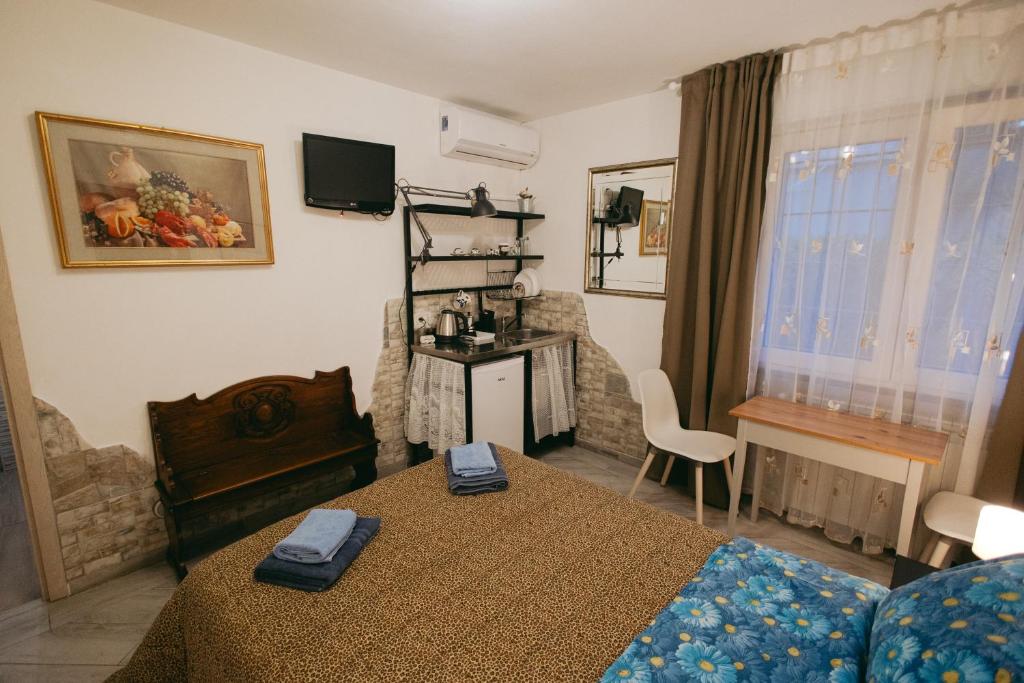 A television and/or entertainment centre at Casa Luba