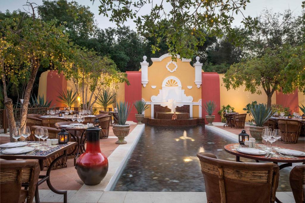 Restaurace v ubytování Valentin Imperial Riviera Maya All Inclusive - Adults Only