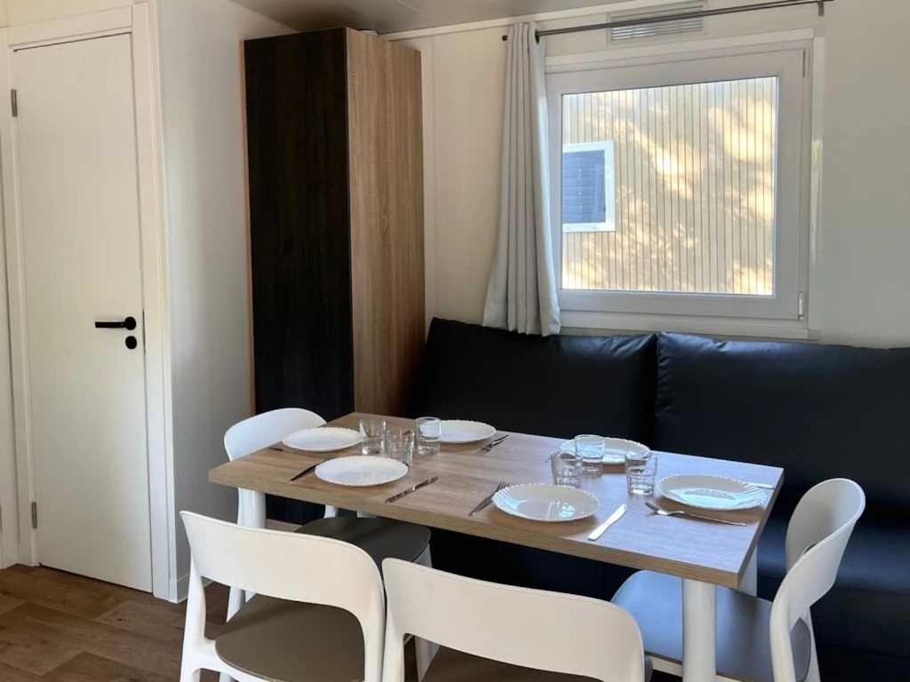 Foto dalla galleria di Camping 2 étoiles - ccbabhg a Angicourt