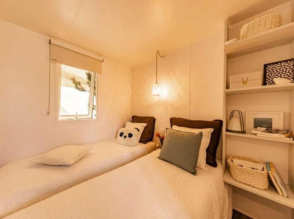 Postel nebo postele na pokoji v ubytování Chalet 4 étoiles - Piscine - efa00d